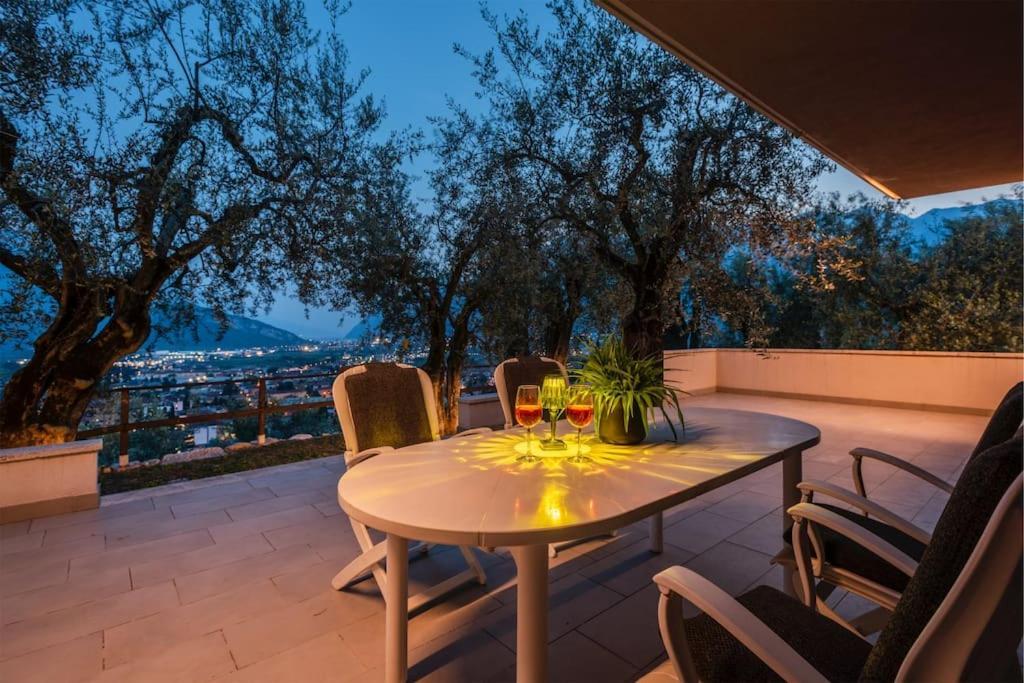 Vila Casa Tra Gli Olivi Arco Exteriér fotografie