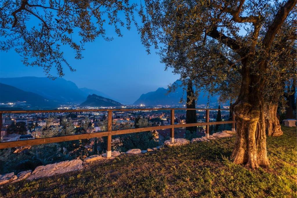 Vila Casa Tra Gli Olivi Arco Exteriér fotografie